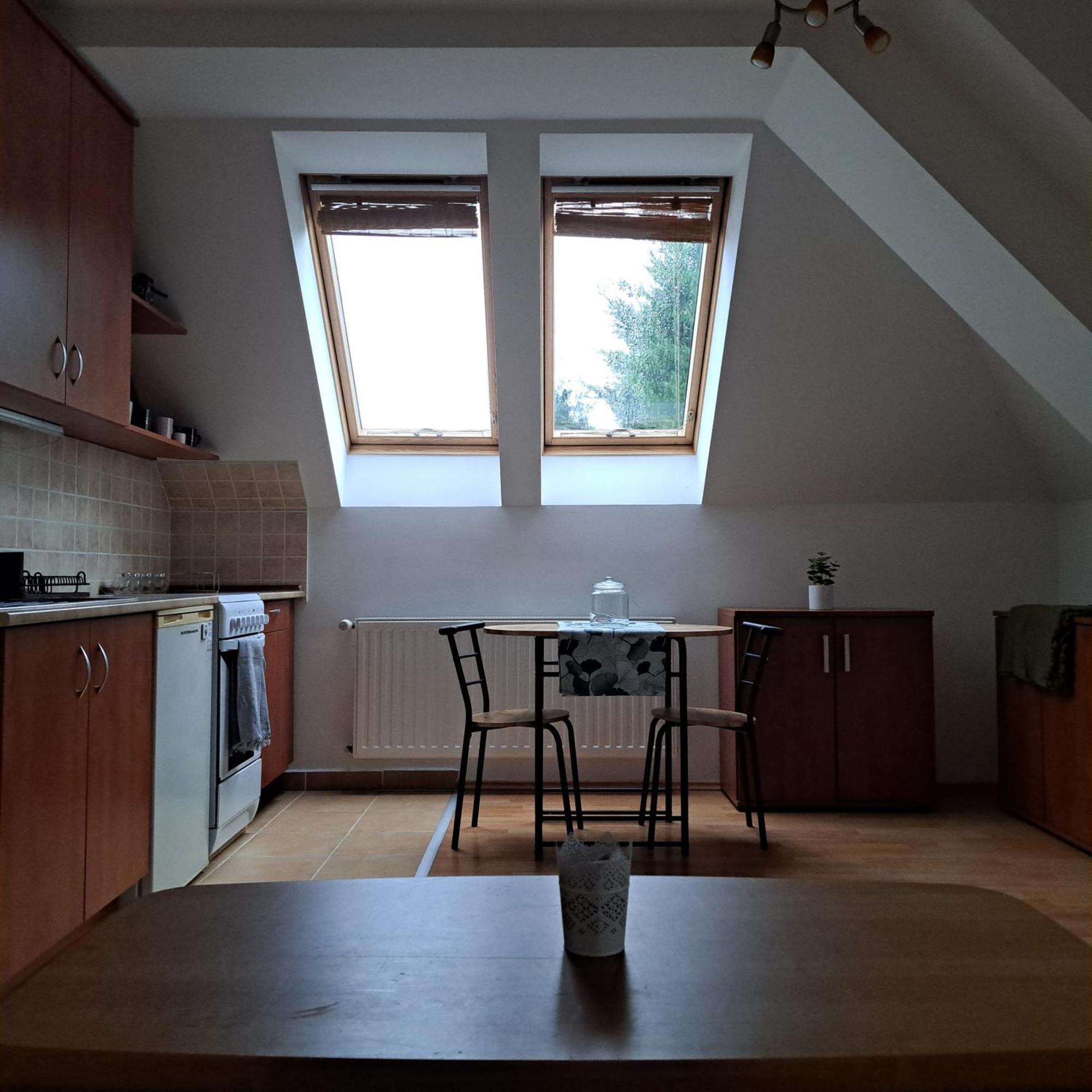 Zoeld Orom Apartman Lakas Göd Exterior foto